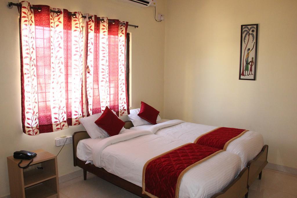 Honeydew Habitat Hotel Bangalore Room photo